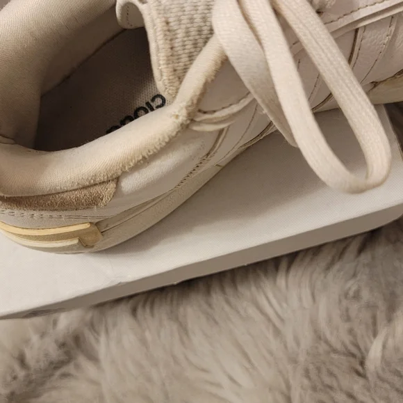 ADIDAS Postmove Basketball Runners - Picture 9 of 15